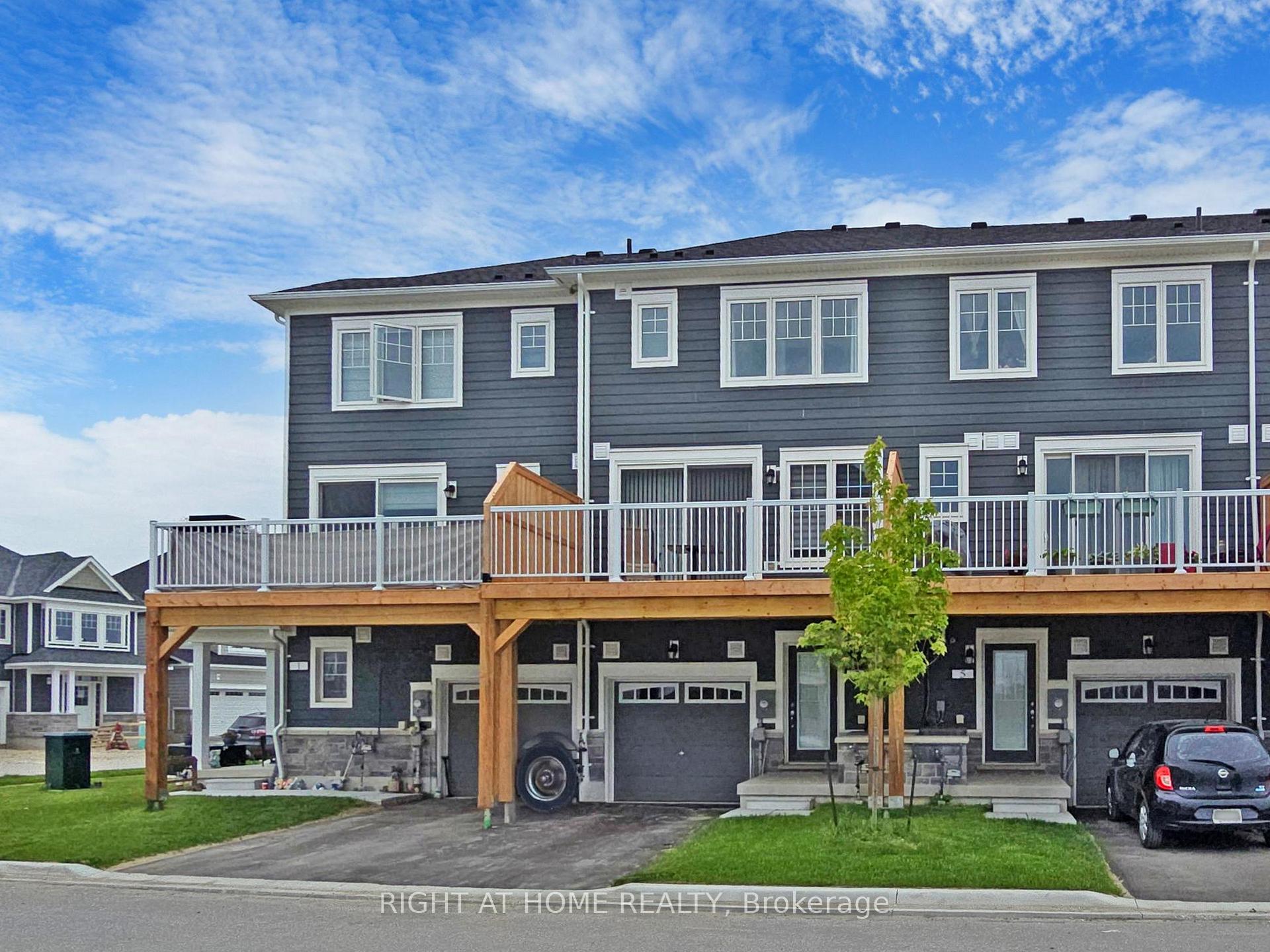 Photo 2 of 3 Sama Way, Wasaga Beach — HOMEH