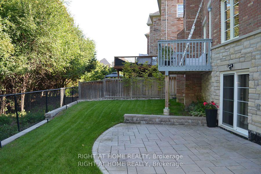 Photo 3 of Unit Lower Level, 36 Big Rock Drive, Vaughan, Patterson — HOMEH