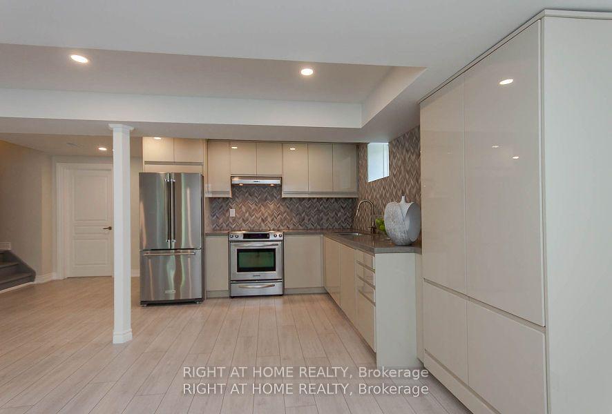 Photo 9 of Unit Lower Level, 36 Big Rock Drive, Vaughan, Patterson — HOMEH