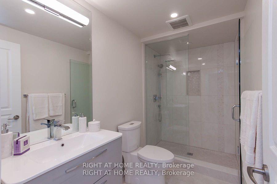 Photo 15 of Unit Lower Level, 36 Big Rock Drive, Vaughan, Patterson — HOMEH
