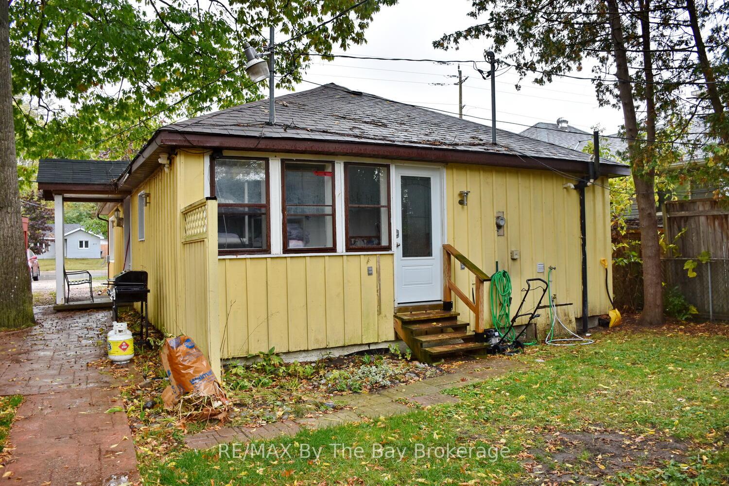 Photo 9 of 678 River Road W, Wasaga Beach — HOMEH