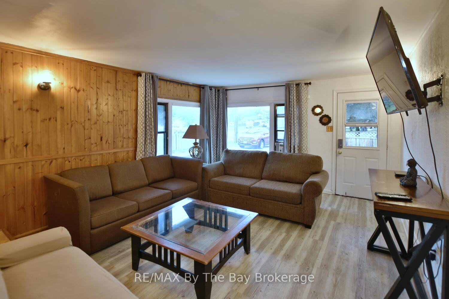 Photo 10 of 678 River Road W, Wasaga Beach — HOMEH