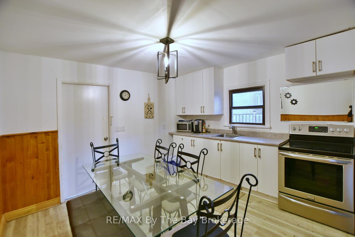 Photo 19 of 678 River Road W, Wasaga Beach — HOMEH