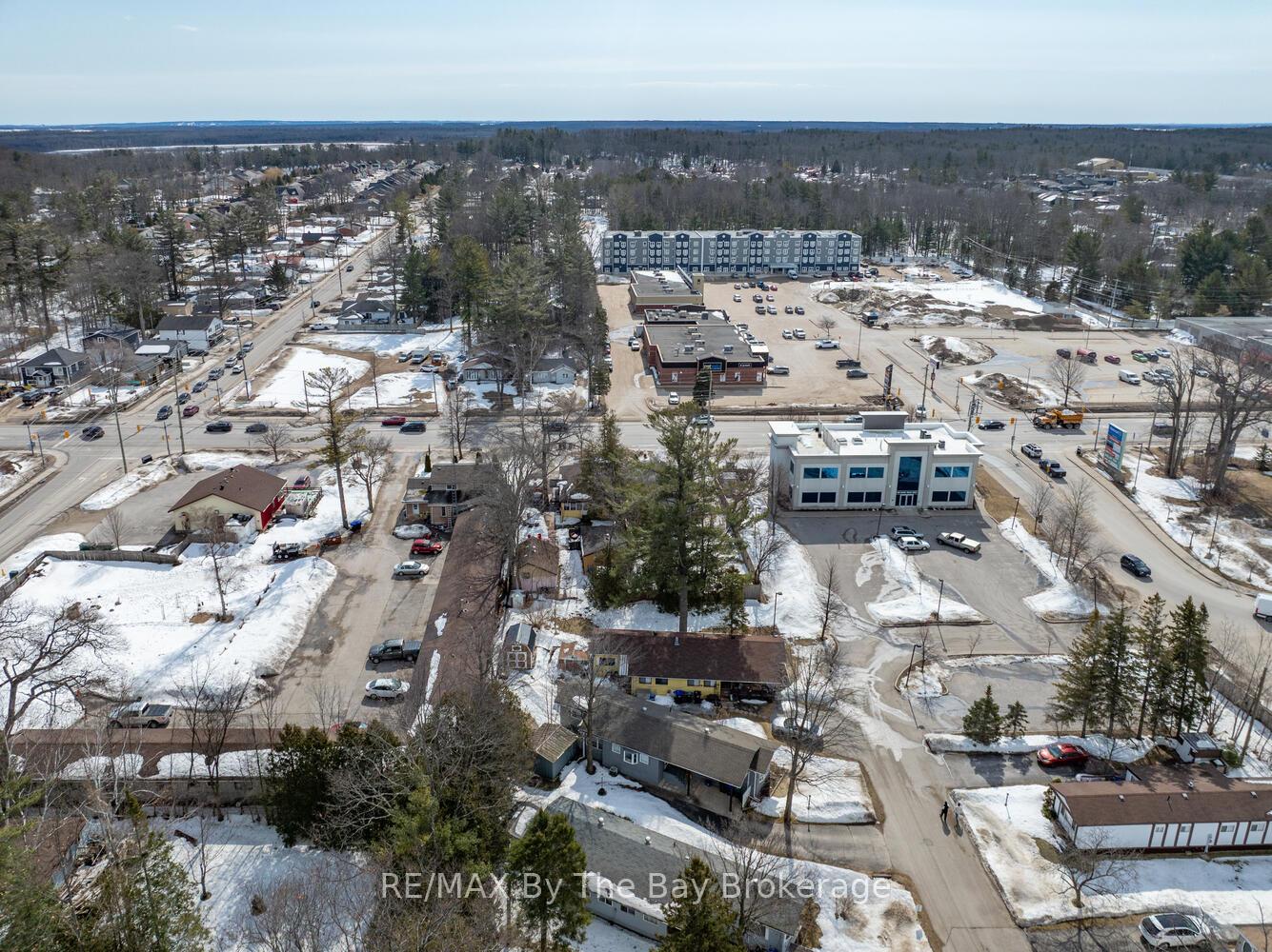Photo 23 of 678 River Road W, Wasaga Beach — HOMEH