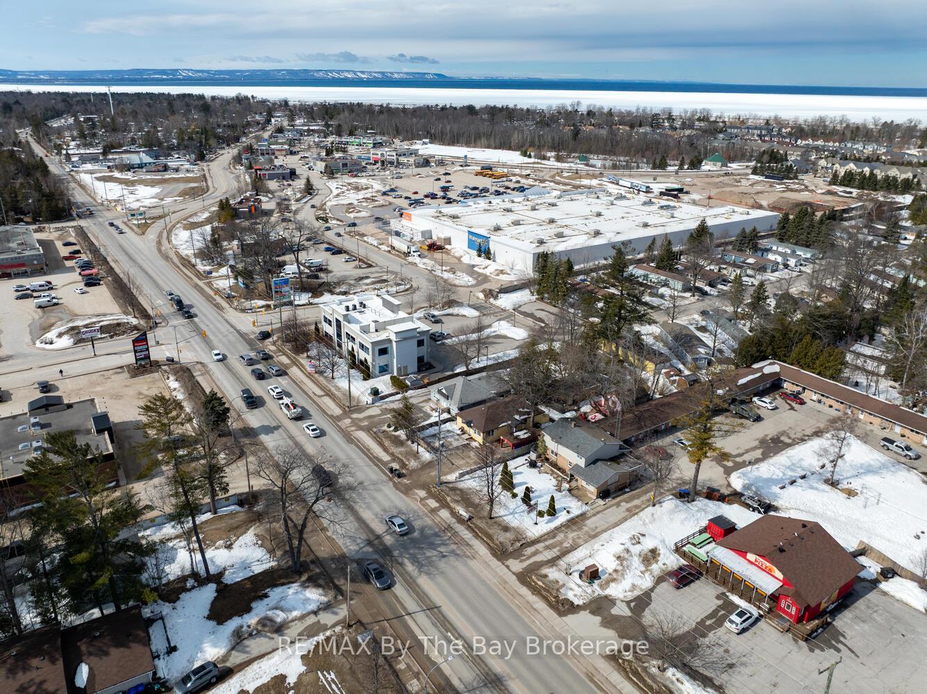 Photo 24 of 678 River Road W, Wasaga Beach — HOMEH