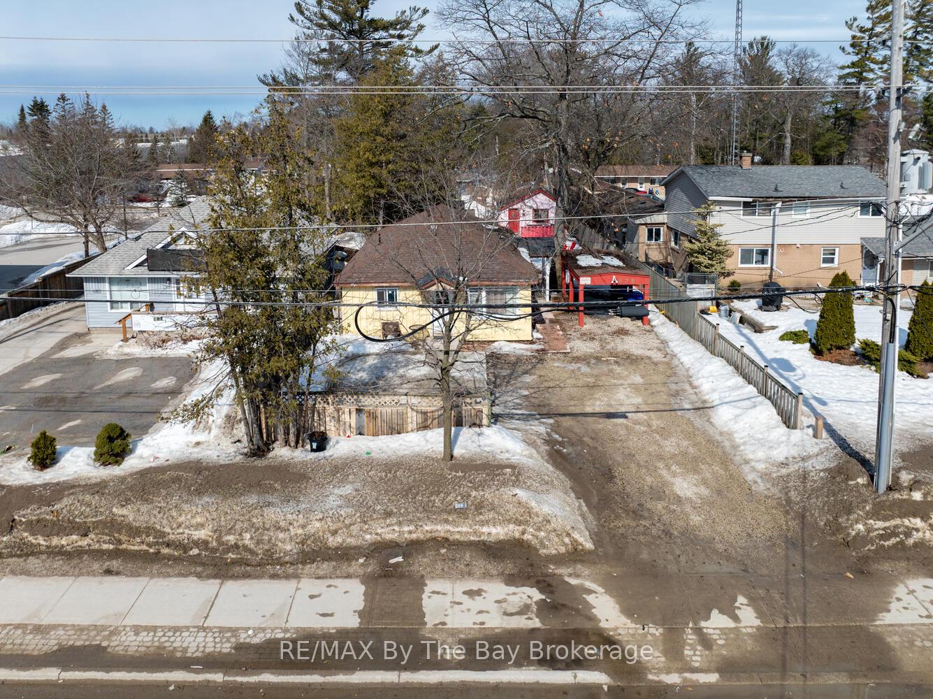 Photo 25 of 678 River Road W, Wasaga Beach — HOMEH