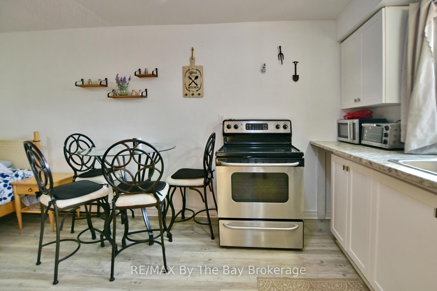 Photo 27 of 678 River Road W, Wasaga Beach — HOMEH