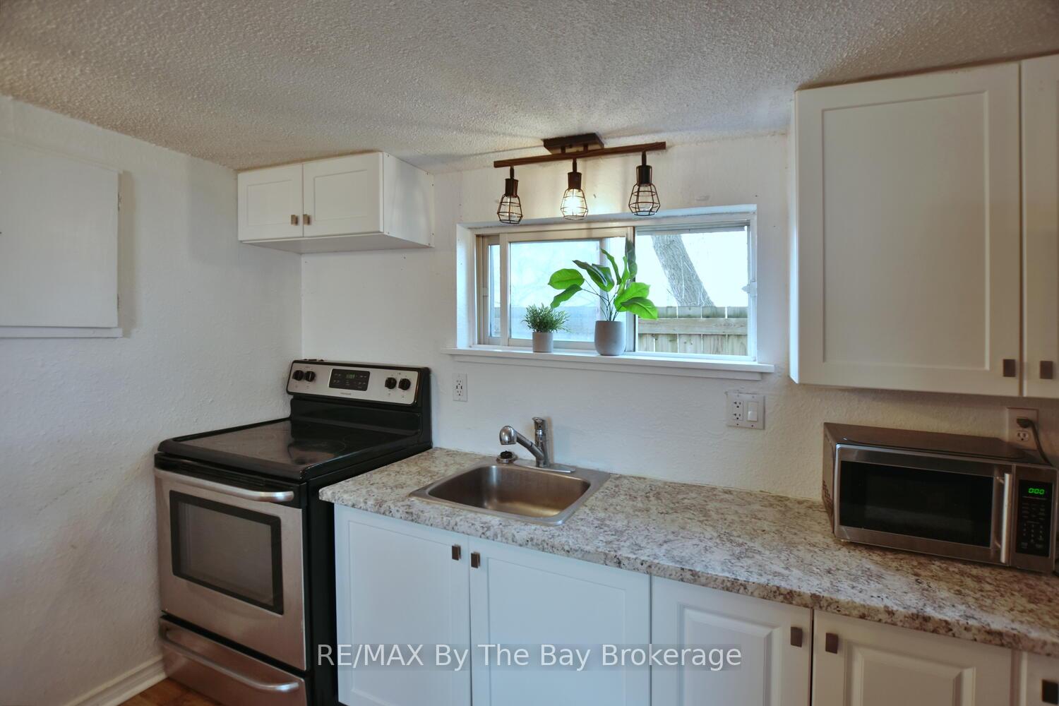 Photo 40 of 678 River Road W, Wasaga Beach — HOMEH