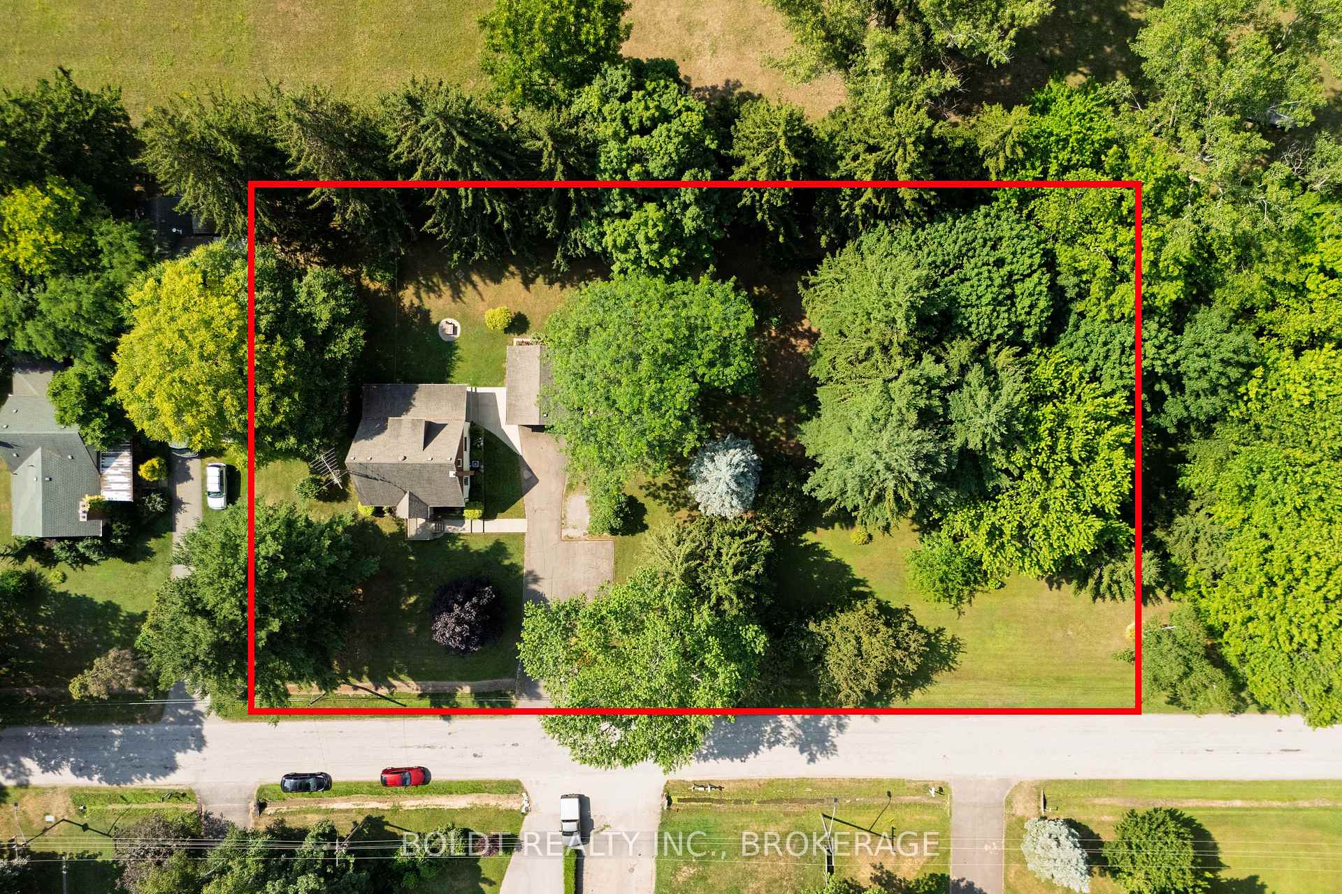 Photo 4 of 747 Ridge Road, Welland, Cooks Mills — HOMEH