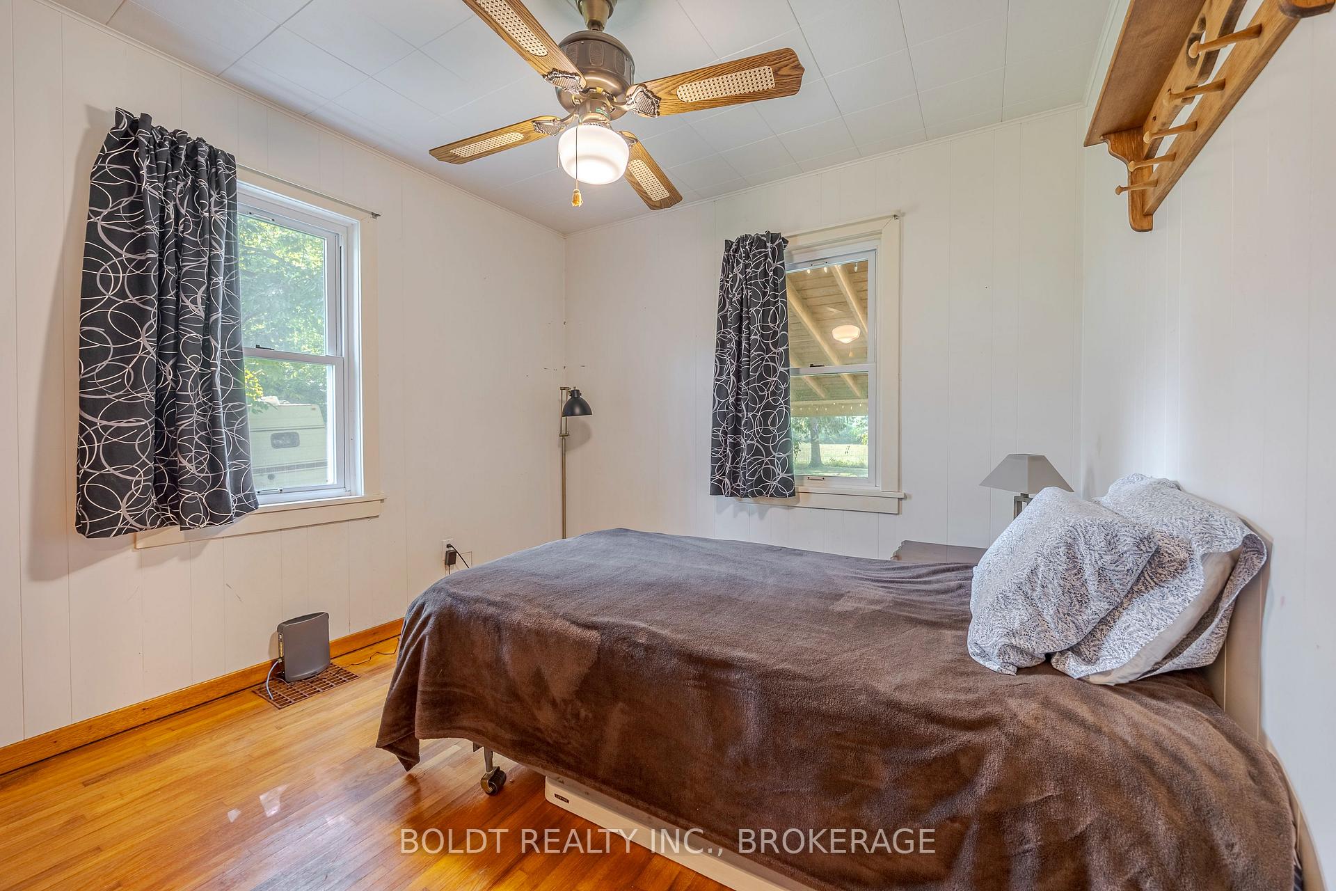 Photo 16 of 747 Ridge Road, Welland, Cooks Mills — HOMEH