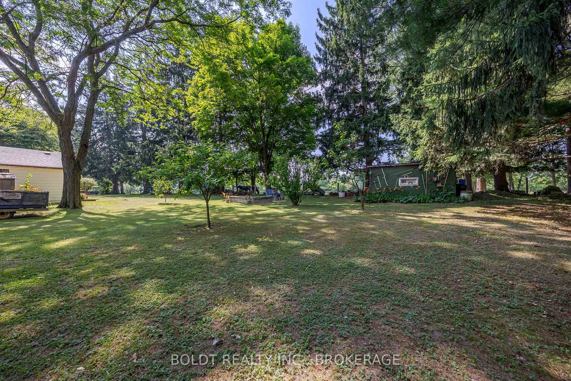 Photo 27 of 747 Ridge Road, Welland, Cooks Mills — HOMEH