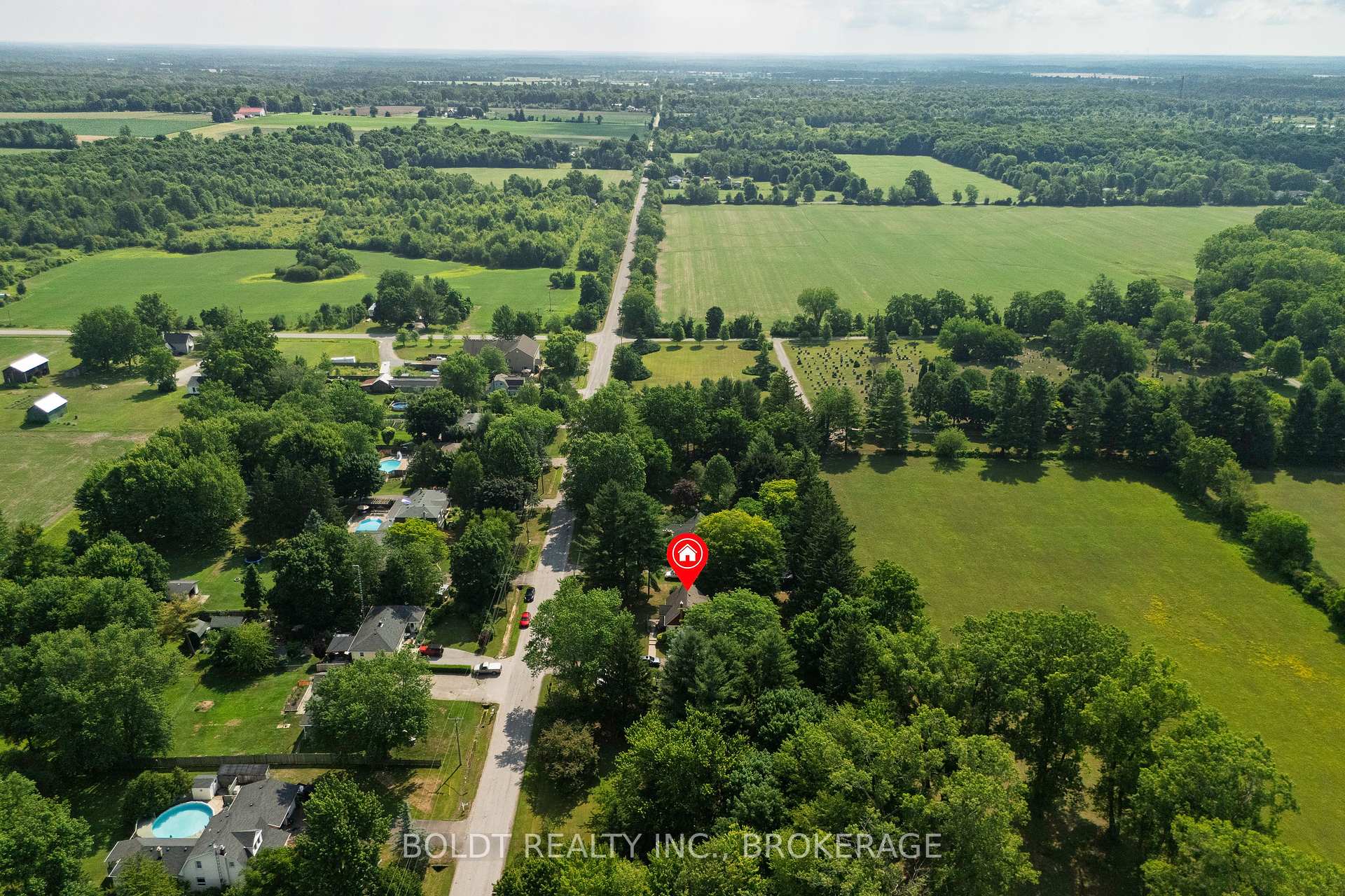 Photo 29 of 747 Ridge Road, Welland, Cooks Mills — HOMEH