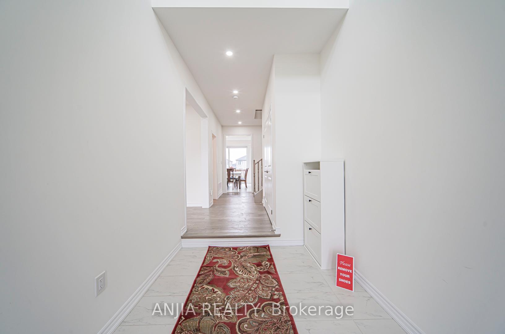 Photo 6 of 5 Del Ray Crescent, Wasaga Beach — HOMEH