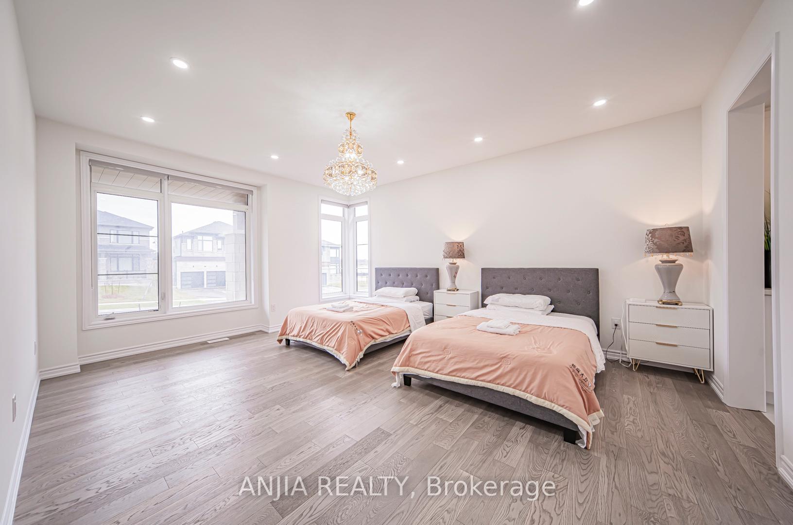 Photo 9 of 5 Del Ray Crescent, Wasaga Beach — HOMEH