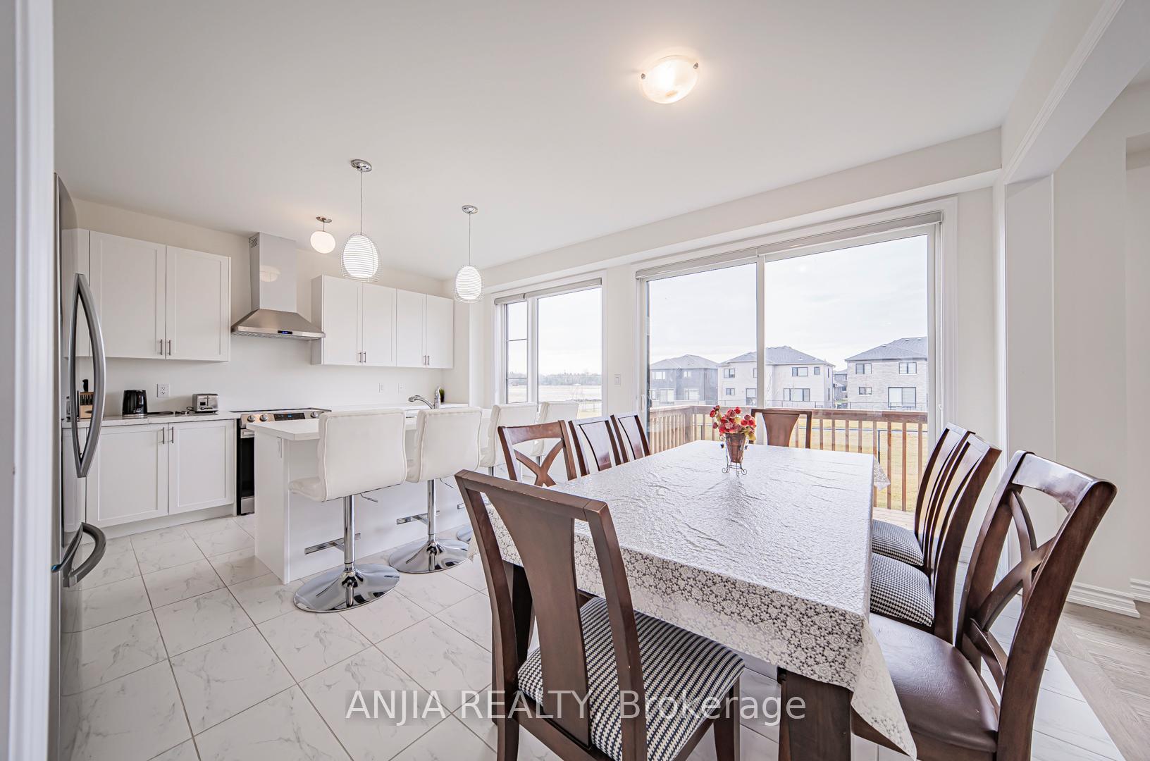 Photo 12 of 5 Del Ray Crescent, Wasaga Beach — HOMEH