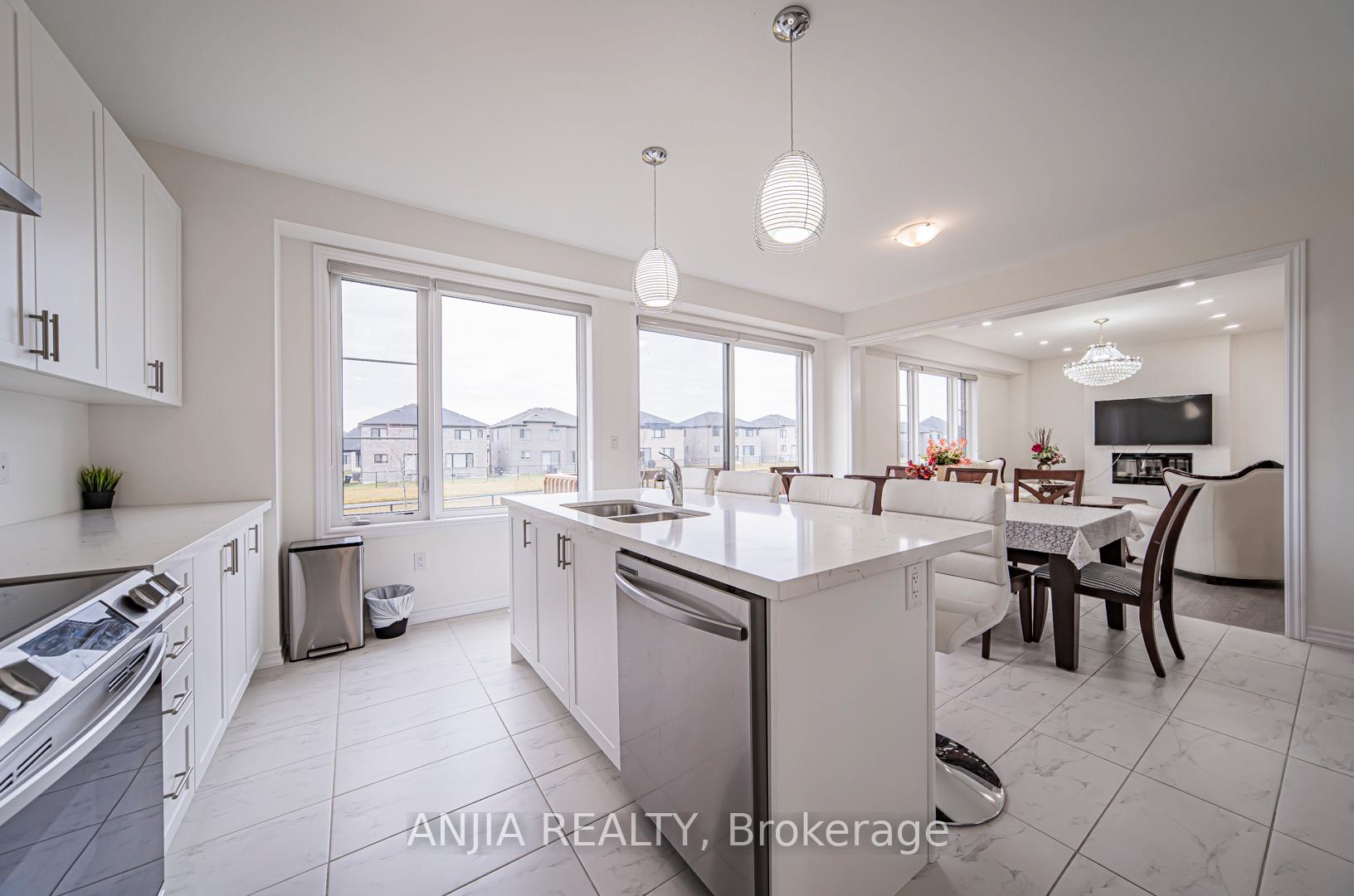 Photo 16 of 5 Del Ray Crescent, Wasaga Beach — HOMEH
