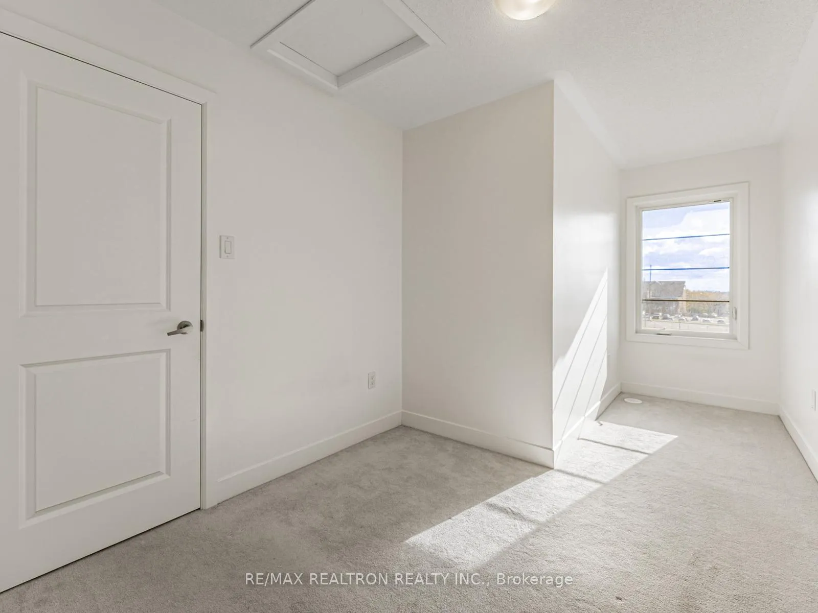 Photo 21 of 48 Shawfield Way, Whitby, Pringle Creek — HOMEH