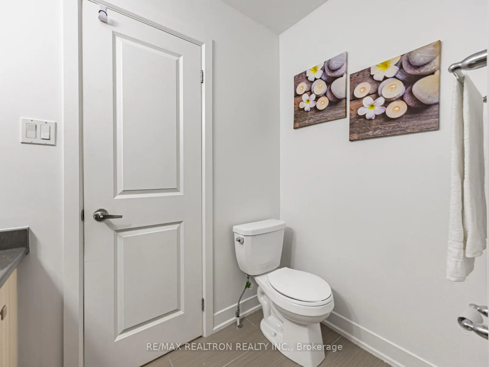 Photo 23 of 48 Shawfield Way, Whitby, Pringle Creek — HOMEH