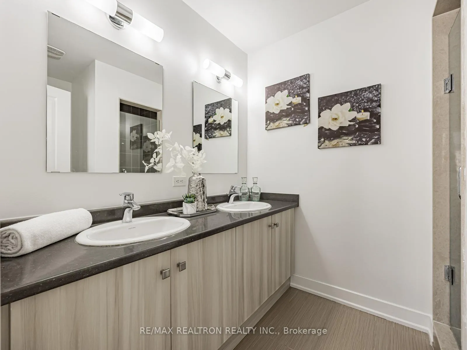 Photo 27 of 48 Shawfield Way, Whitby, Pringle Creek — HOMEH