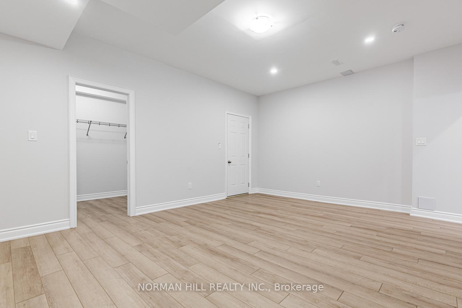 Photo 26 of 92 Balderson Drive, Vaughan, Kleinburg — HOMEH