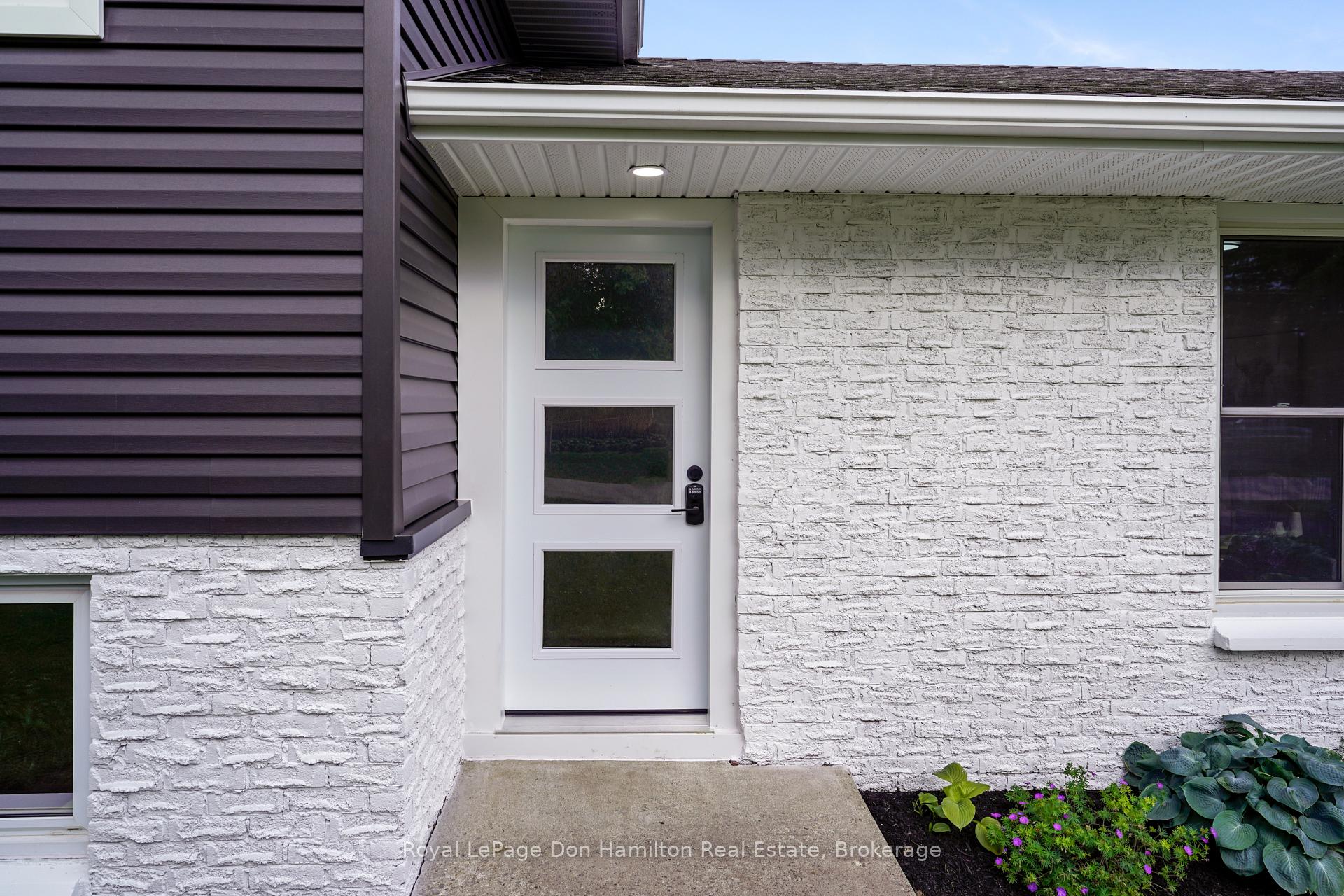 Photo 2 of 83 Lorne Avenue, Bluewater, Hensall — HOMEH