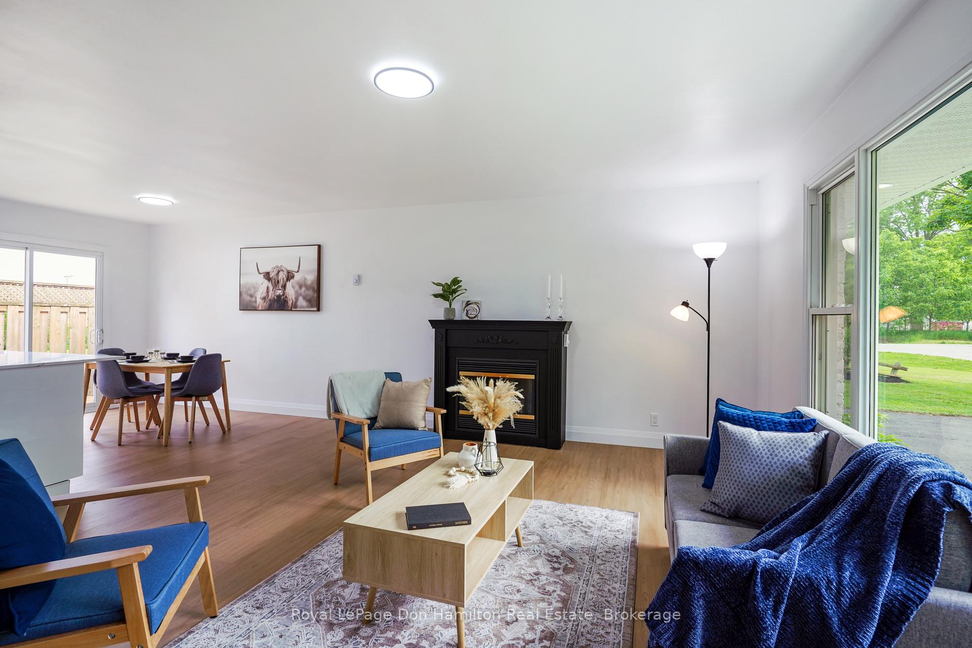 Photo 4 of 83 Lorne Avenue, Bluewater, Hensall — HOMEH