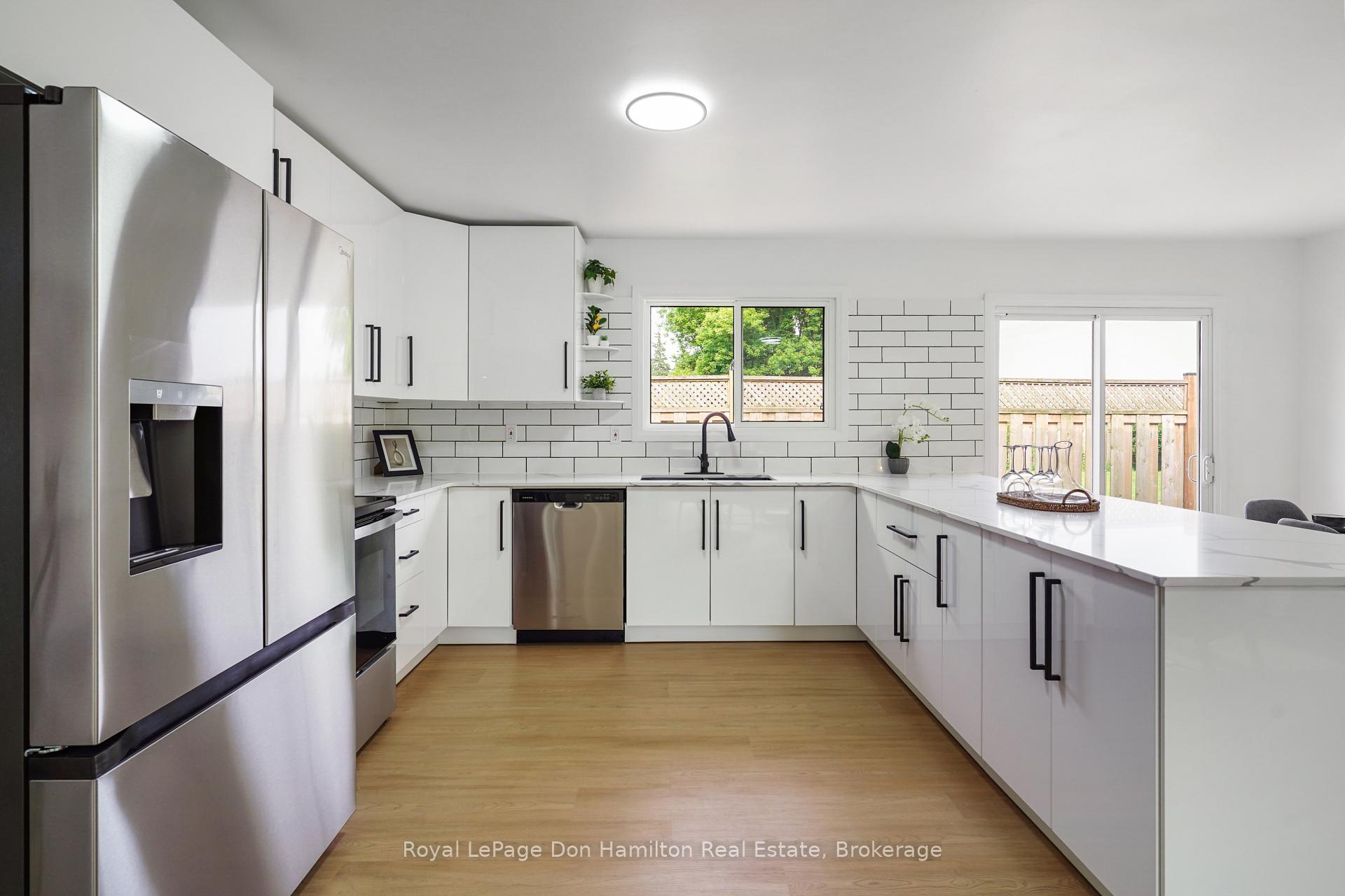 Photo 9 of 83 Lorne Avenue, Bluewater, Hensall — HOMEH