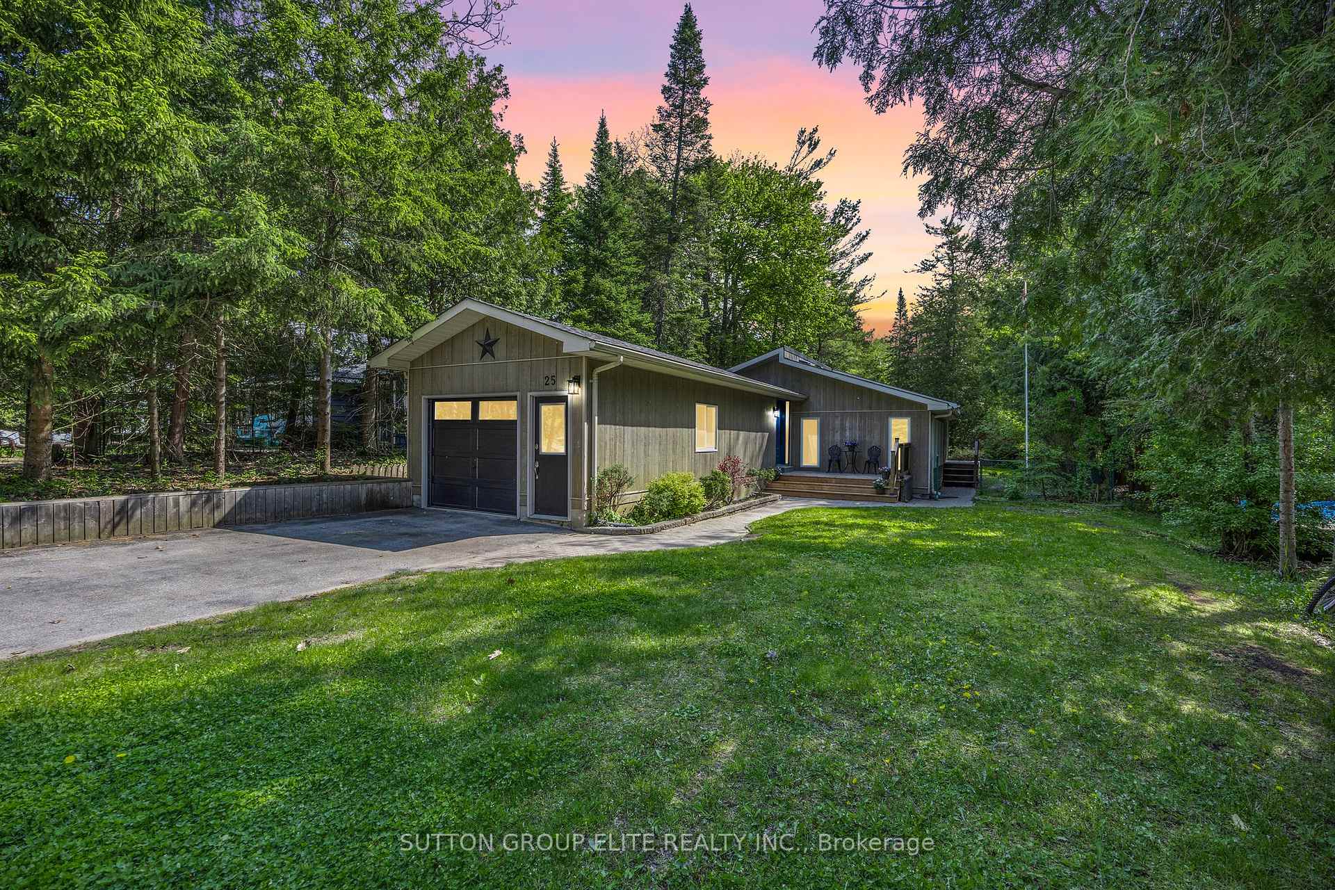 Photo 1 of 25 Sylvan Avenue, Wasaga Beach — HOMEH