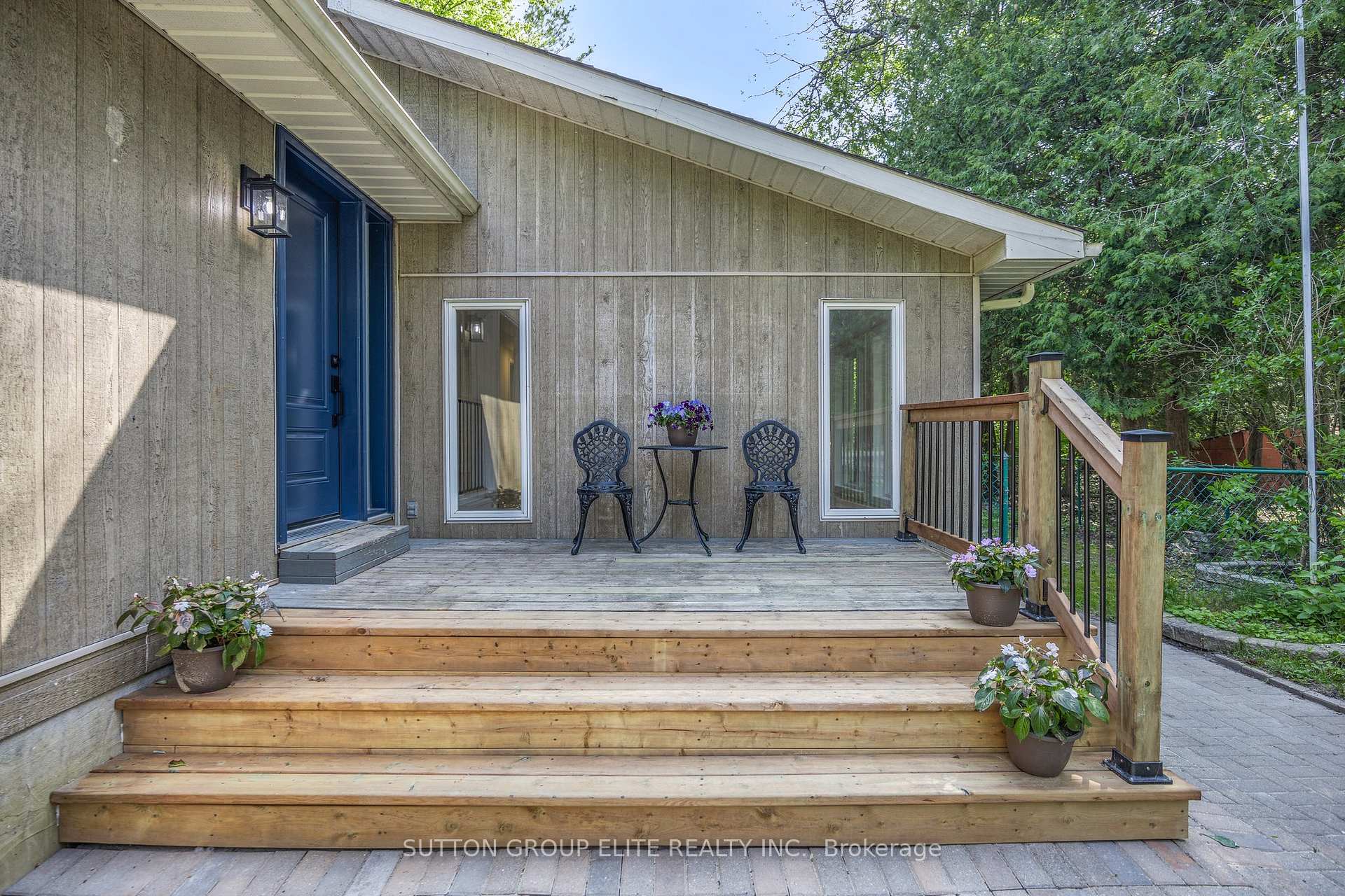 Photo 2 of 25 Sylvan Avenue, Wasaga Beach — HOMEH