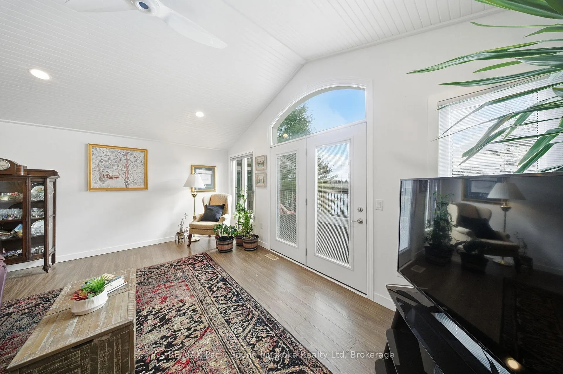 Photo 8 of 215 Dunchurch Estates Road, Whitestone, Hagerman — HOMEH