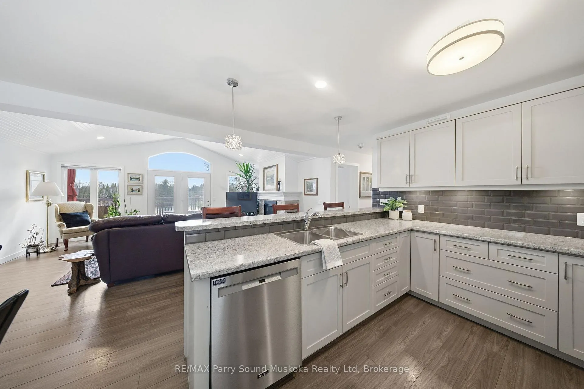 Photo 9 of 215 Dunchurch Estates Road, Whitestone, Hagerman — HOMEH