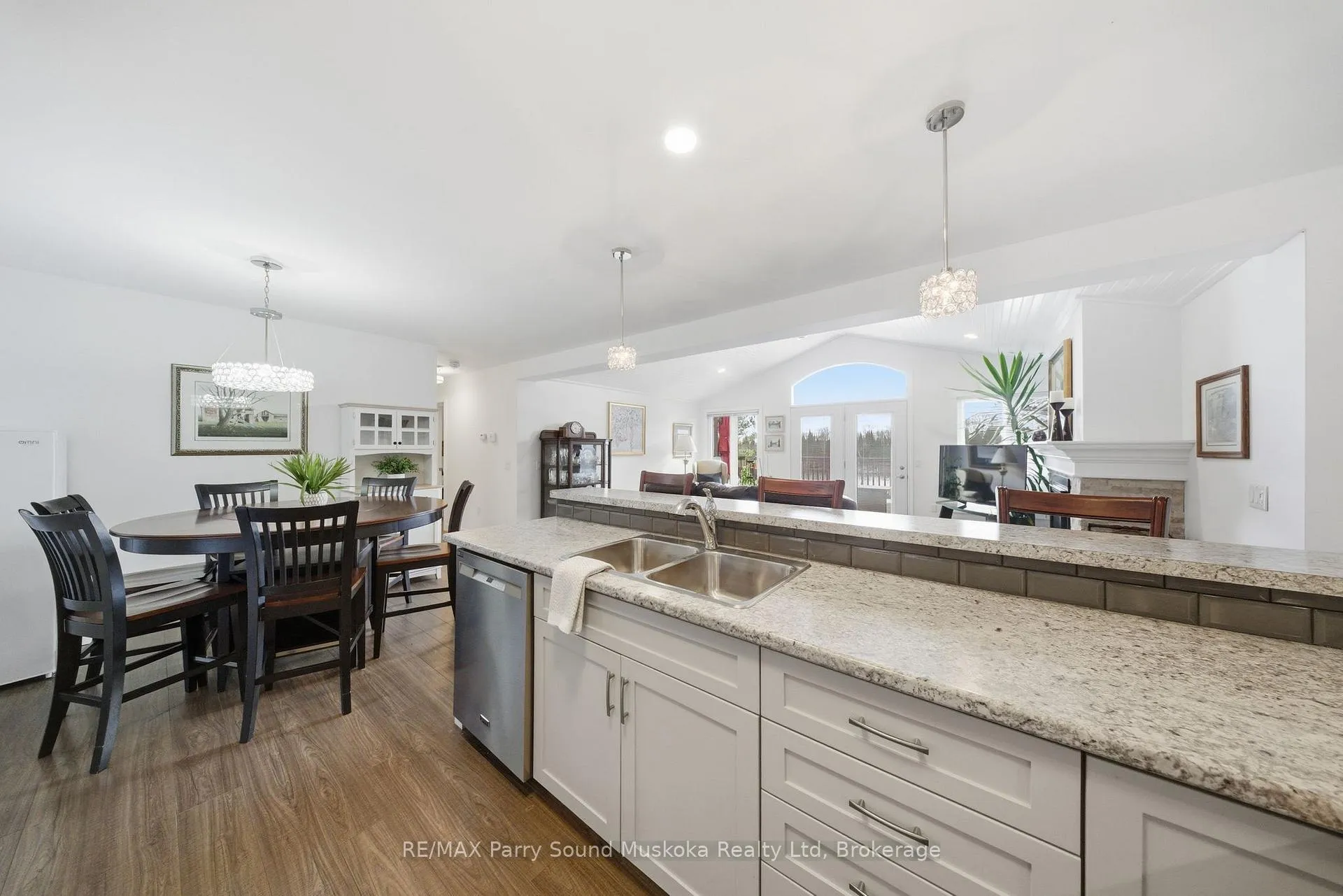 Photo 18 of 215 Dunchurch Estates Road, Whitestone, Hagerman — HOMEH