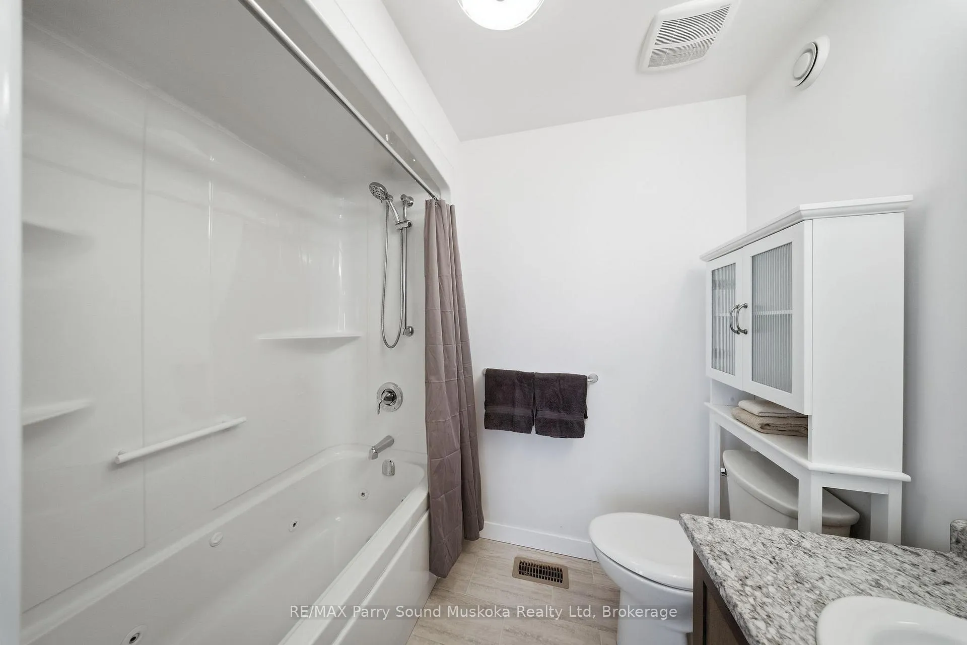 Photo 28 of 215 Dunchurch Estates Road, Whitestone, Hagerman — HOMEH