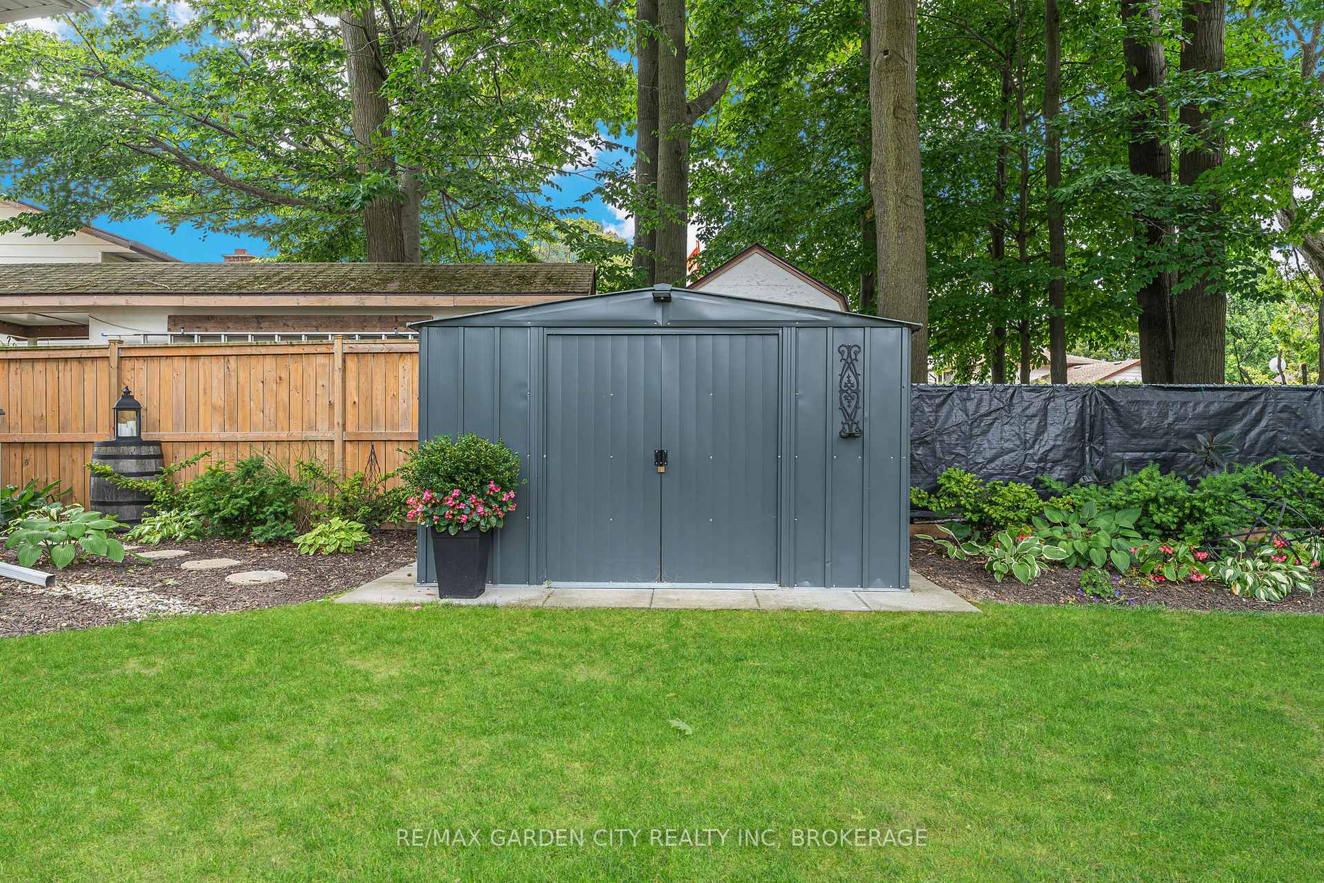 Photo 41 of 92 Glen Park Drive, Welland, Prince Charles — HOMEH