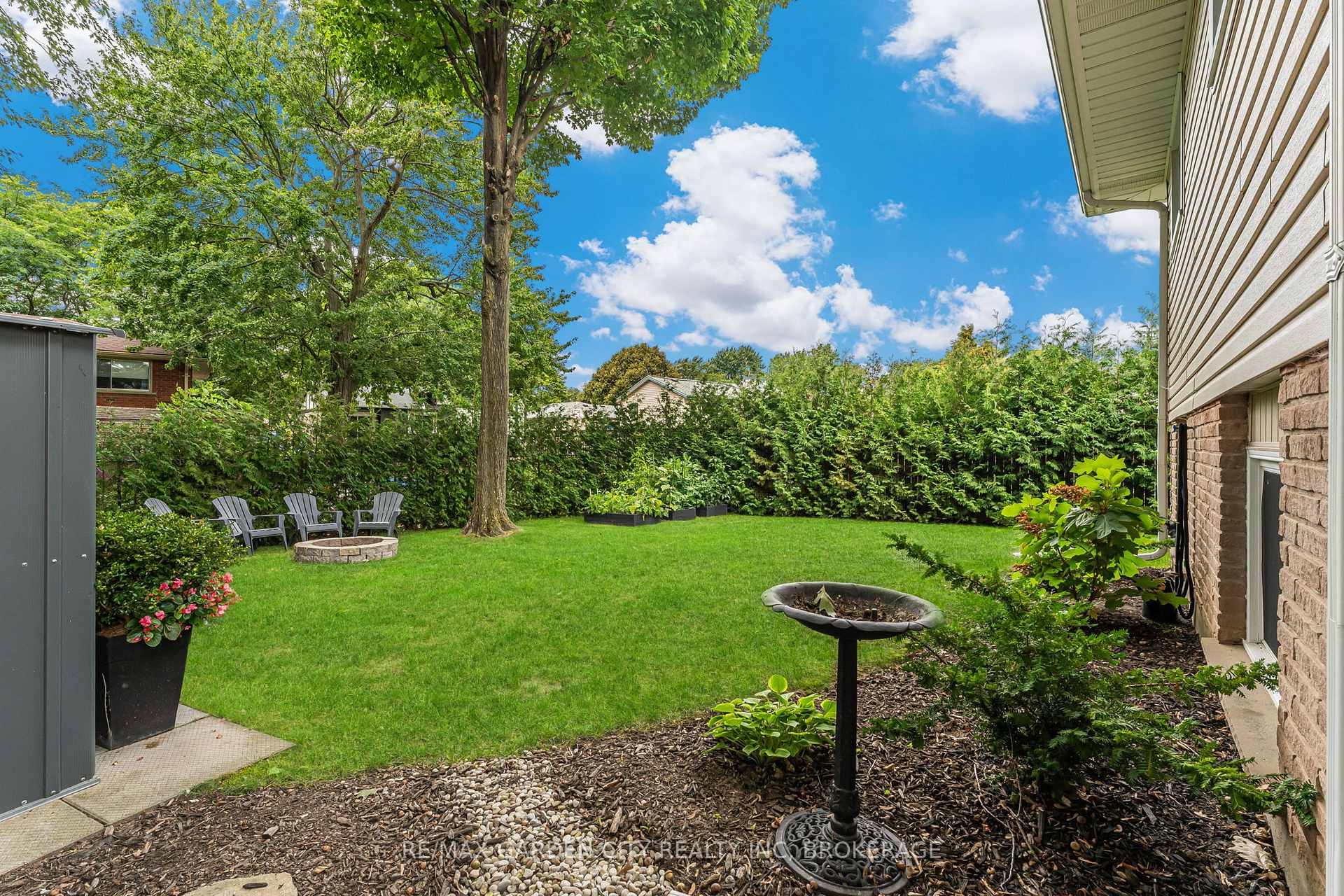 Photo 42 of 92 Glen Park Drive, Welland, Prince Charles — HOMEH