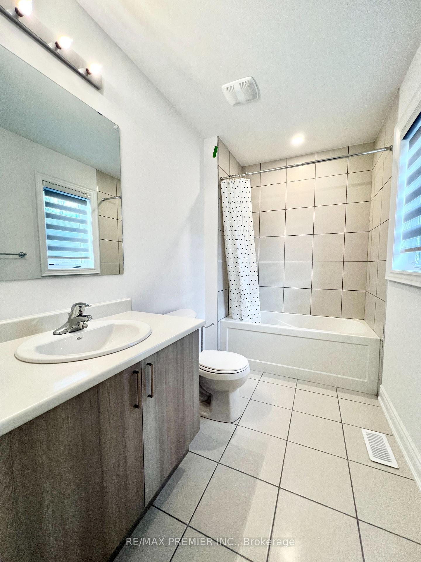 Photo 28 of 32 Amber Drive, Wasaga Beach — HOMEH