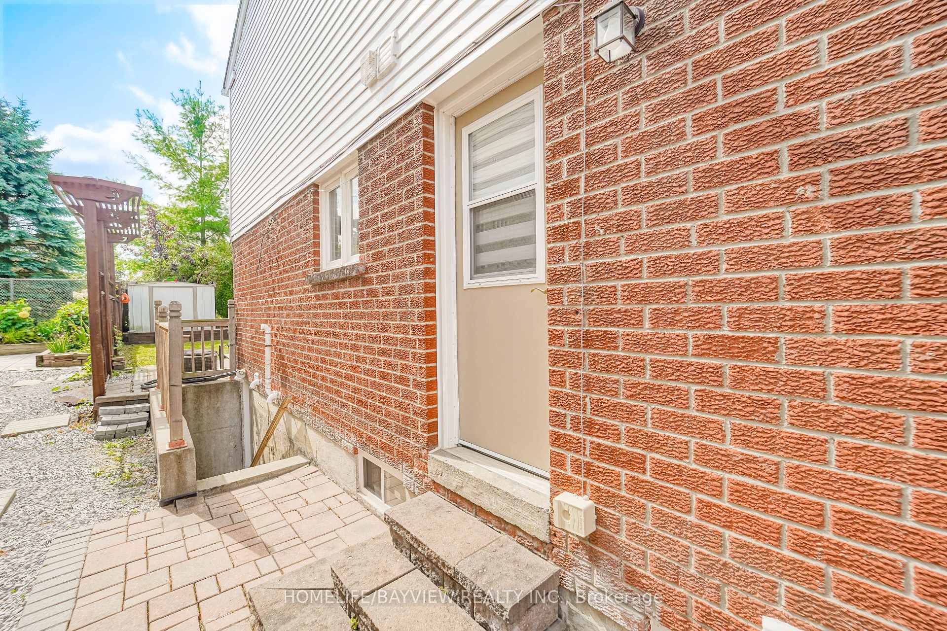 Photo 6 of 63 Seaton Drive, Aurora, Aurora Highlands — HOMEH