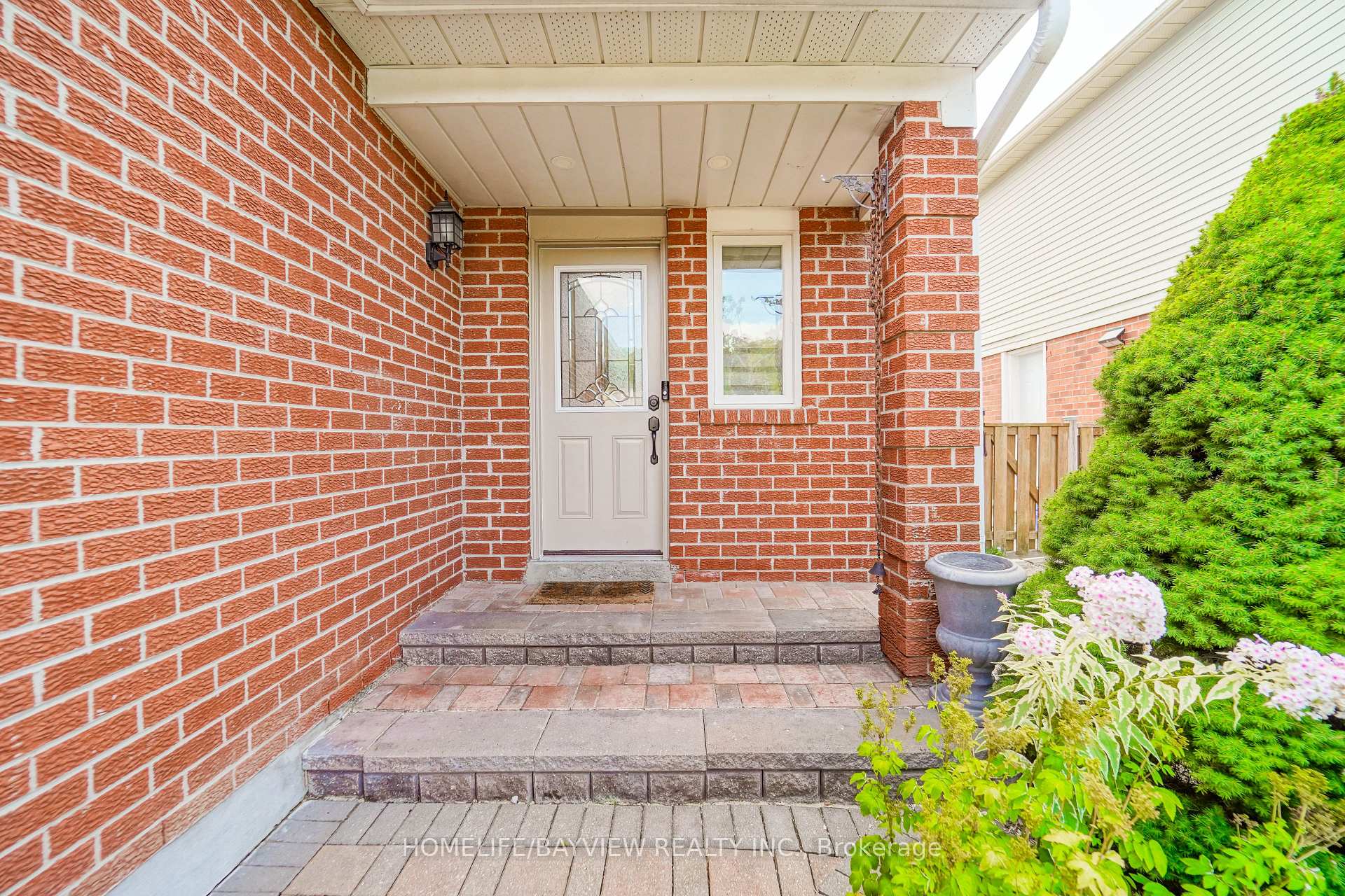 Photo 9 of 63 Seaton Drive, Aurora, Aurora Highlands — HOMEH