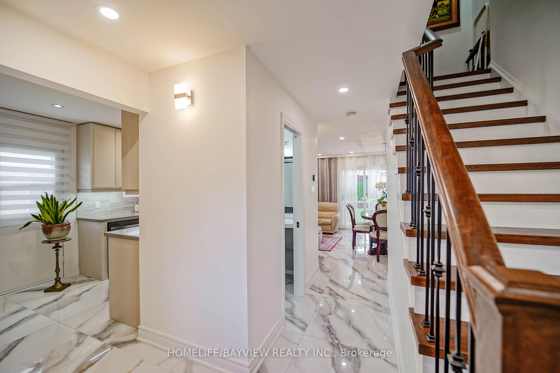 Photo 10 of 63 Seaton Drive, Aurora, Aurora Highlands — HOMEH