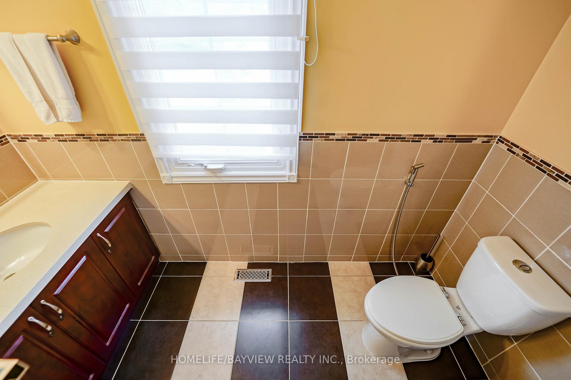 Photo 37 of 63 Seaton Drive, Aurora, Aurora Highlands — HOMEH