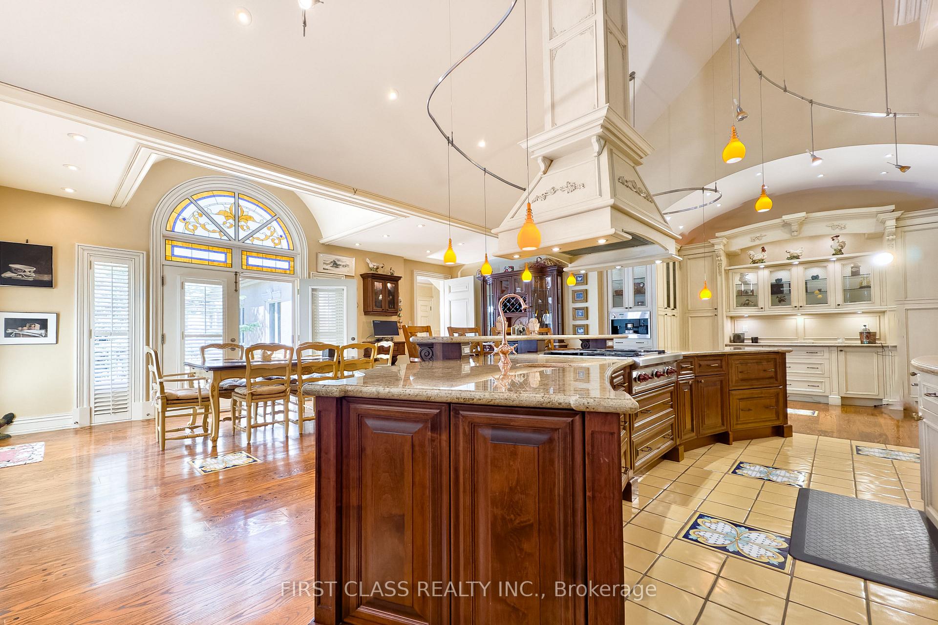 Photo 17 of 121 Flatbush Avenue, Vaughan, East Woodbridge — HOMEH