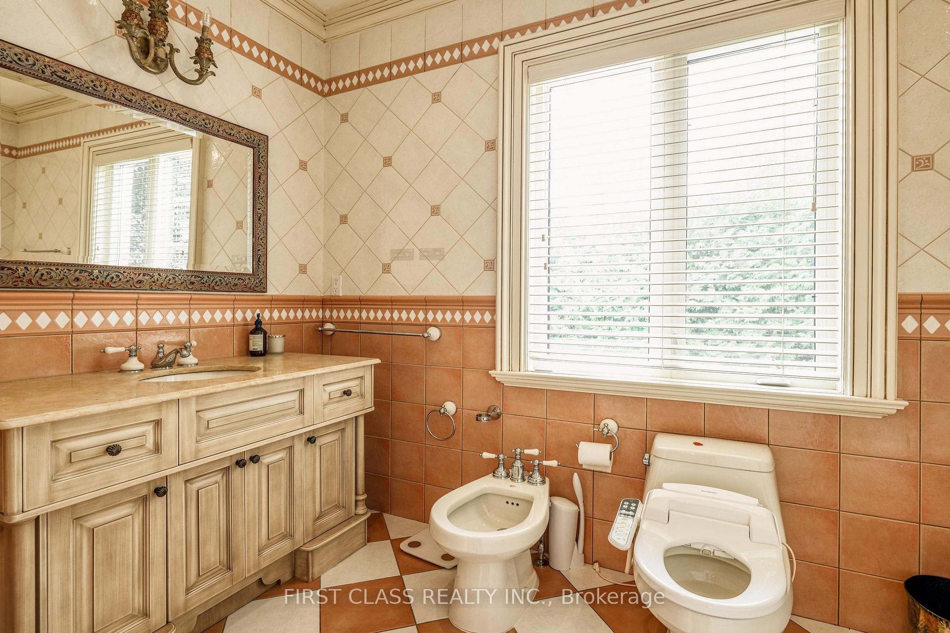 Photo 25 of 121 Flatbush Avenue, Vaughan, East Woodbridge — HOMEH