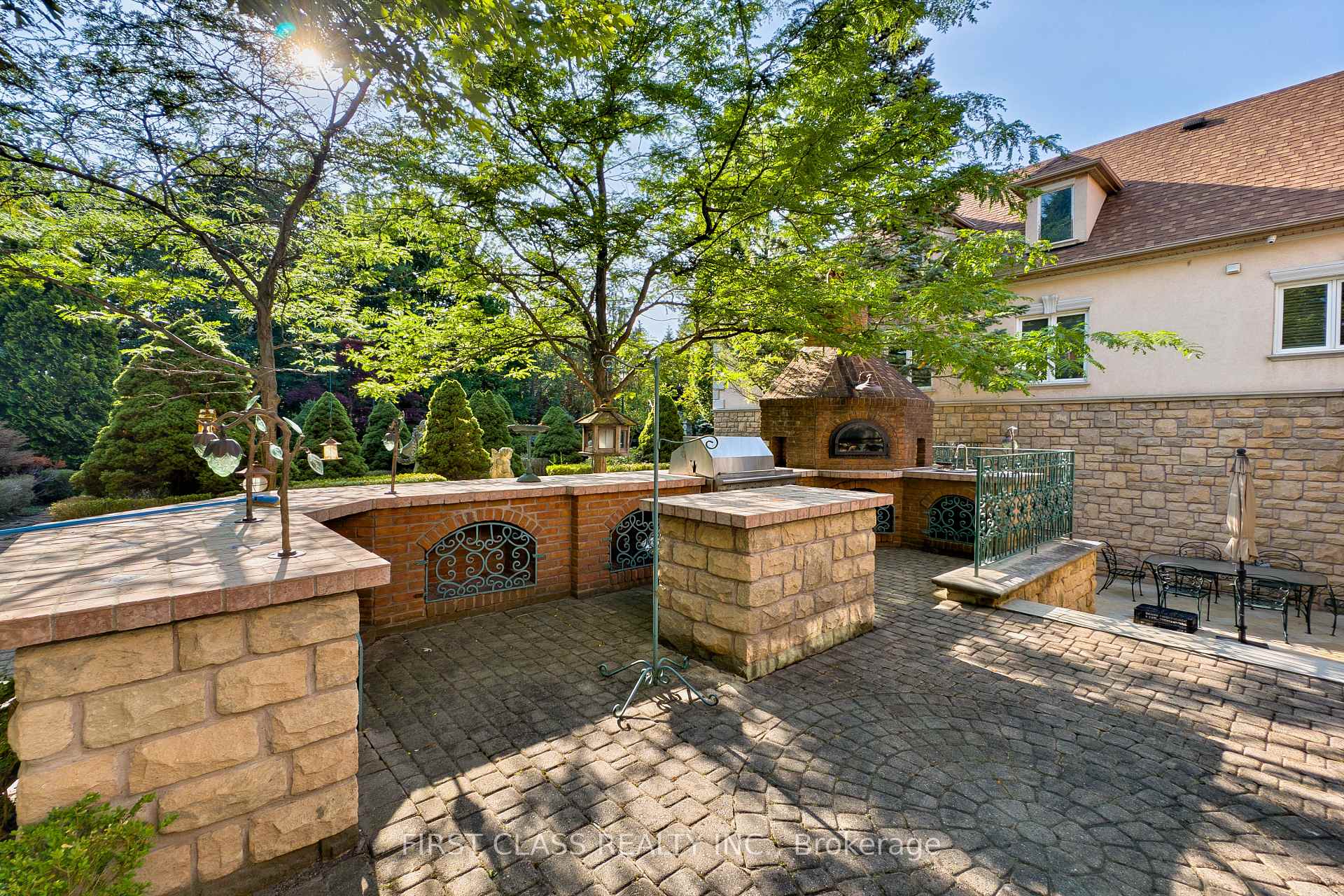 Photo 43 of 121 Flatbush Avenue, Vaughan, East Woodbridge — HOMEH