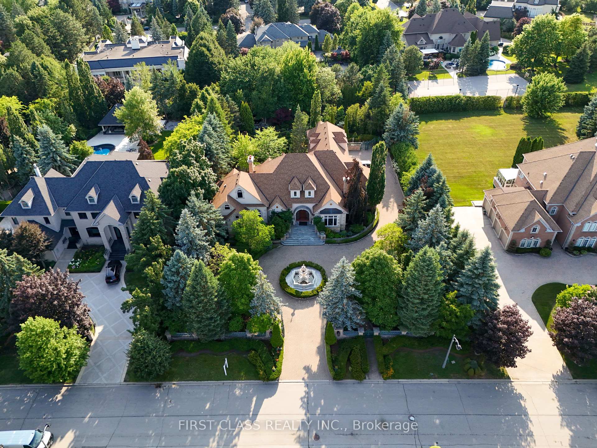 Photo 49 of 121 Flatbush Avenue, Vaughan, East Woodbridge — HOMEH