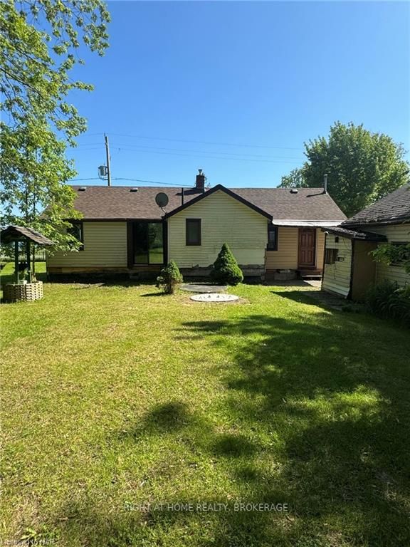 Photo 4 of 10848 Lakeshore Road, Wainfleet, Lakeshore — HOMEH