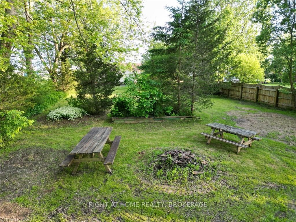 Photo 7 of 10848 Lakeshore Road, Wainfleet, Lakeshore — HOMEH