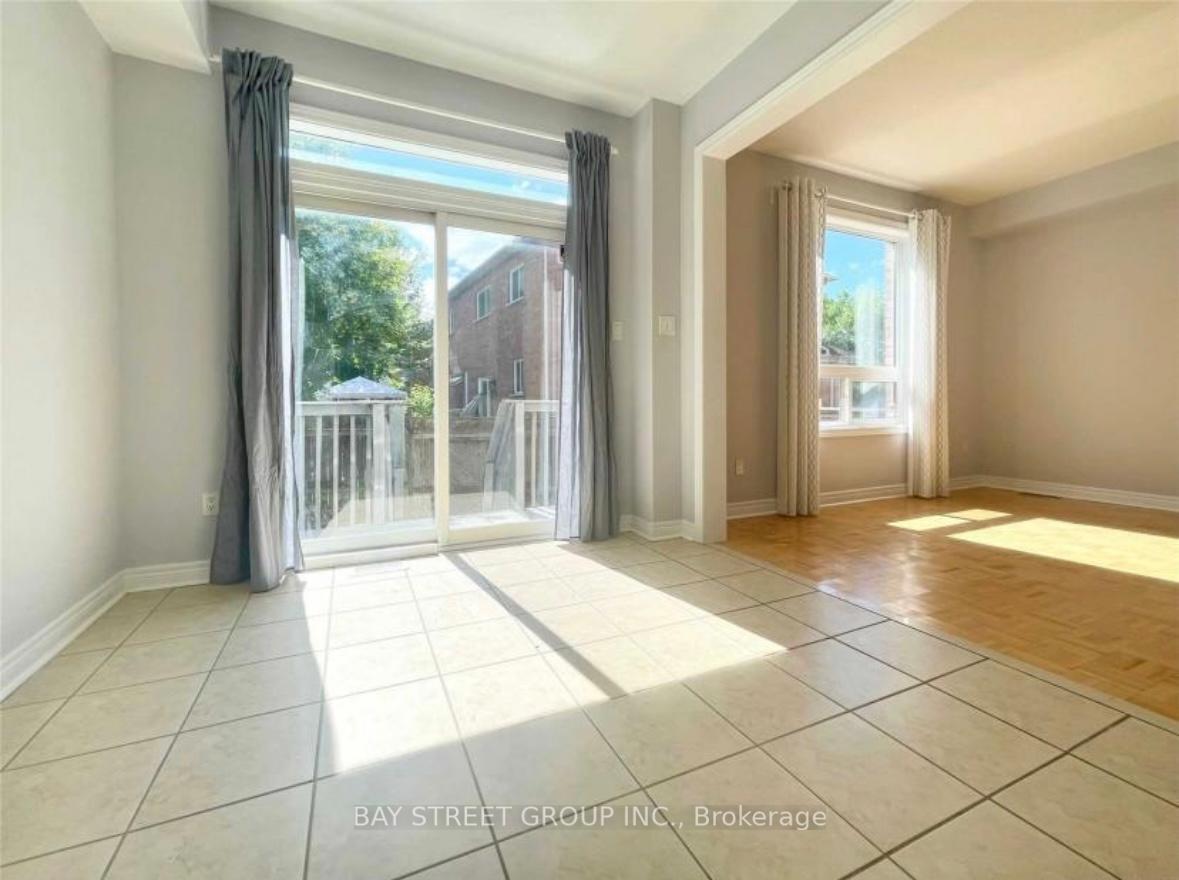 Photo 6 of 196 Kirkvalley Crescent, Aurora, Bayview Wellington — HOMEH