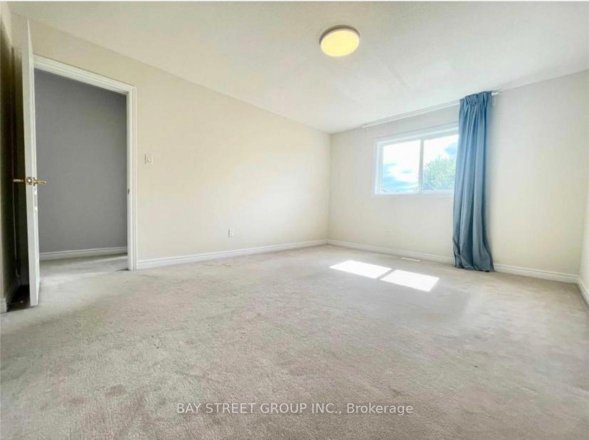 Photo 10 of 196 Kirkvalley Crescent, Aurora, Bayview Wellington — HOMEH