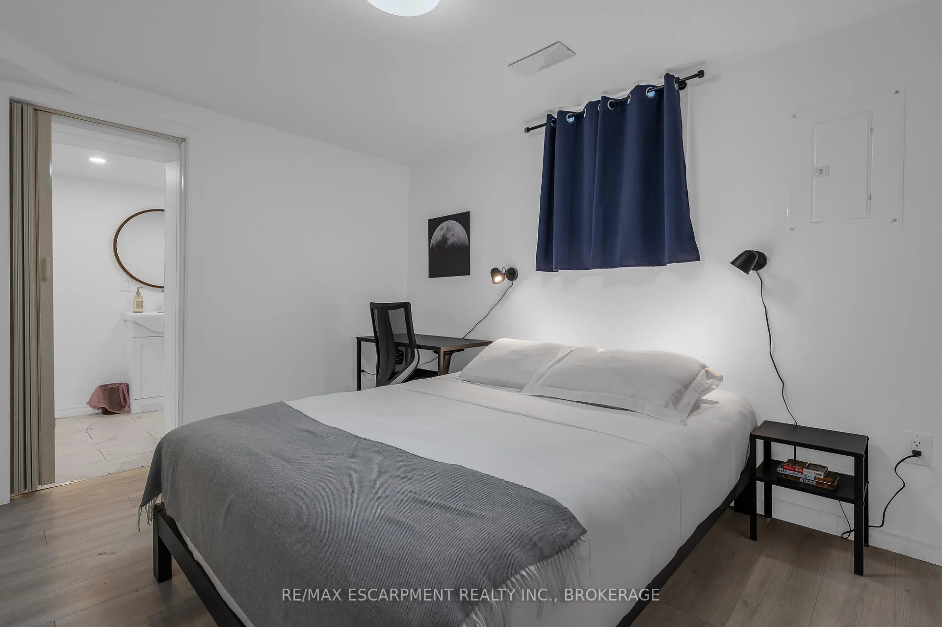 Photo 11 of Unit 2, 16 Golden Boulevard E, Welland, Lincoln/Crowland — HOMEH