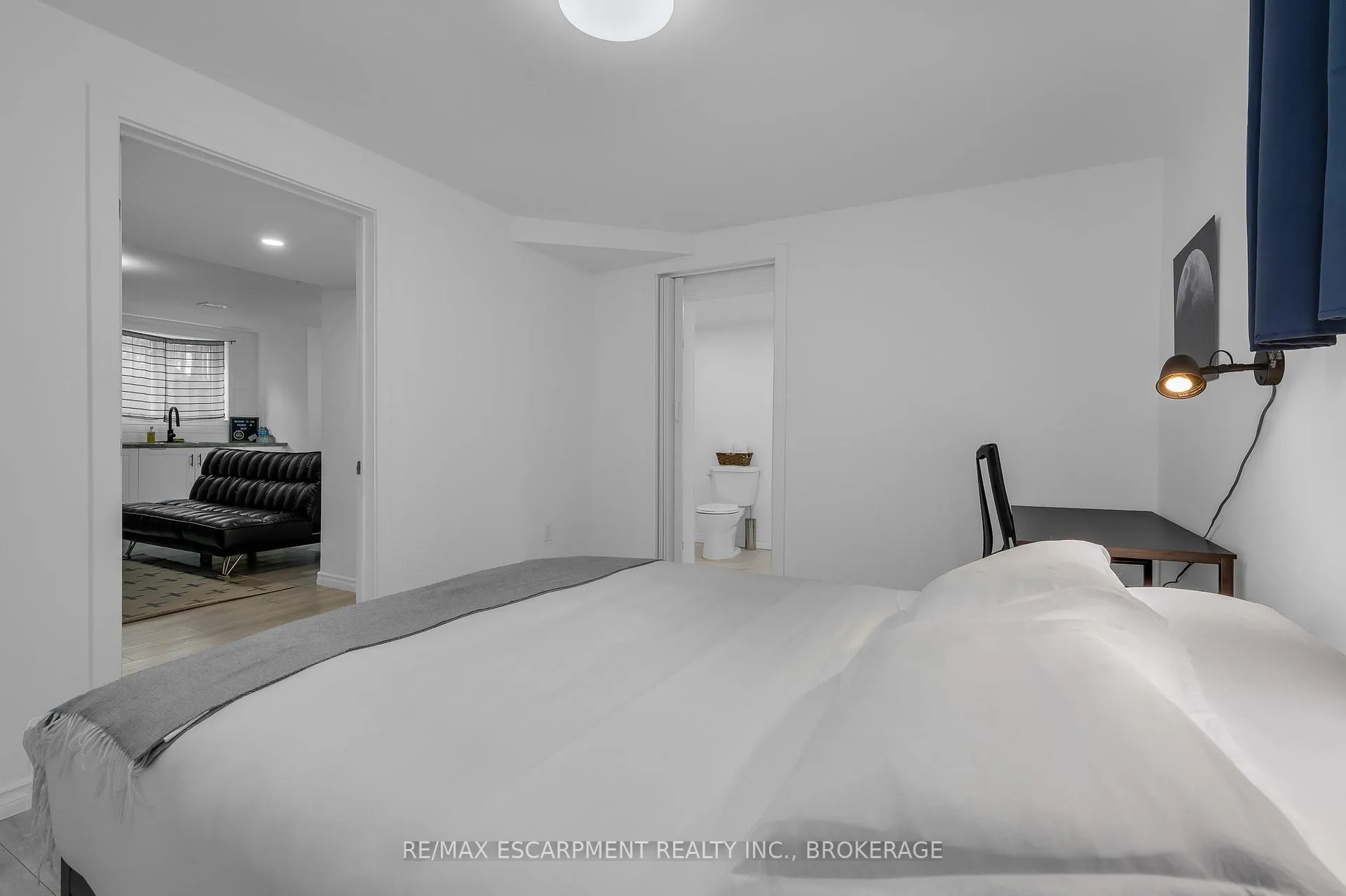 Photo 12 of Unit 2, 16 Golden Boulevard E, Welland, Lincoln/Crowland — HOMEH
